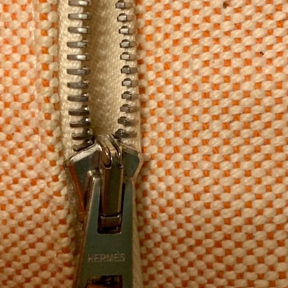 ❗️SOLD❗️Hermes Canvas Tote - Picture 5 of 11